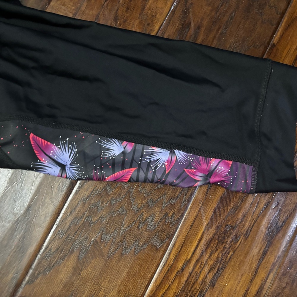 Terry Women’s Padded Biking Black and Pink Floral Leggings XL - Picture 2 of 5